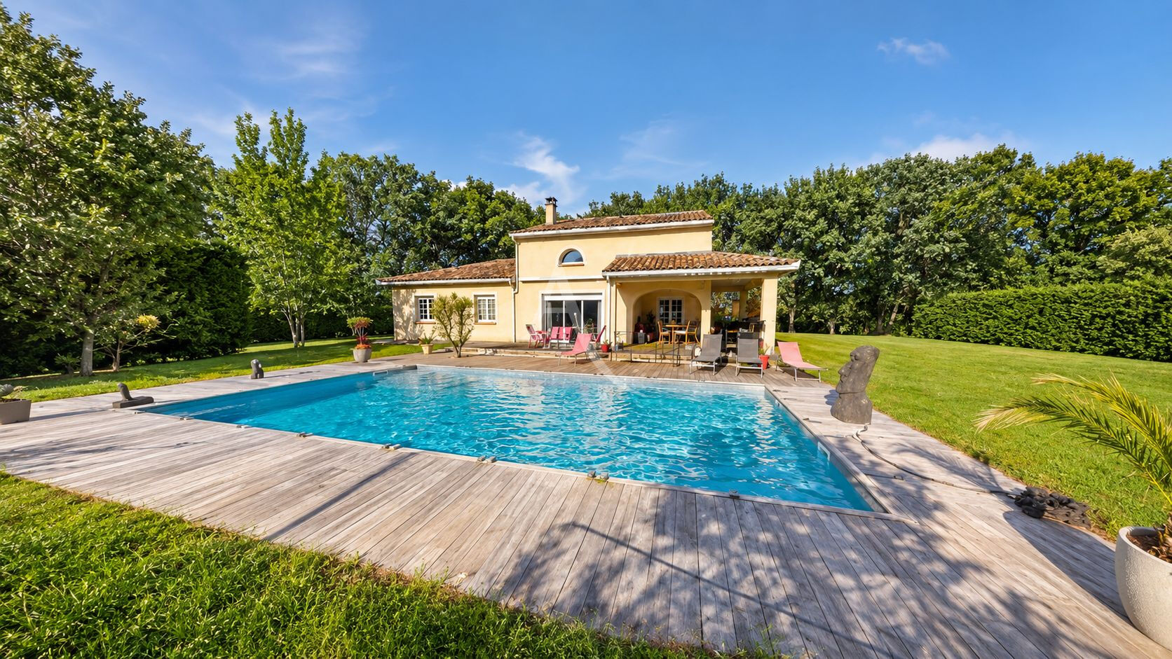 Agence immobilière de L'ADRESSE BH IMMOBILIER - L'Adresse AERO Immobilier