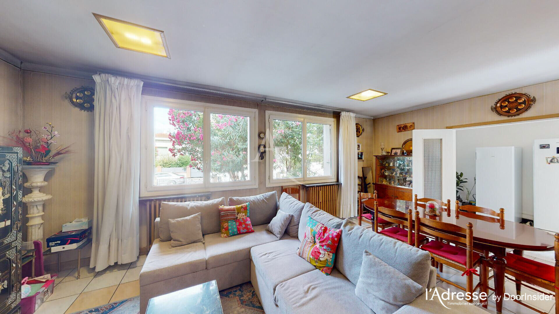 Photo Maison 6 pièce(s) 130 m2 avec cave et parking image 2/6