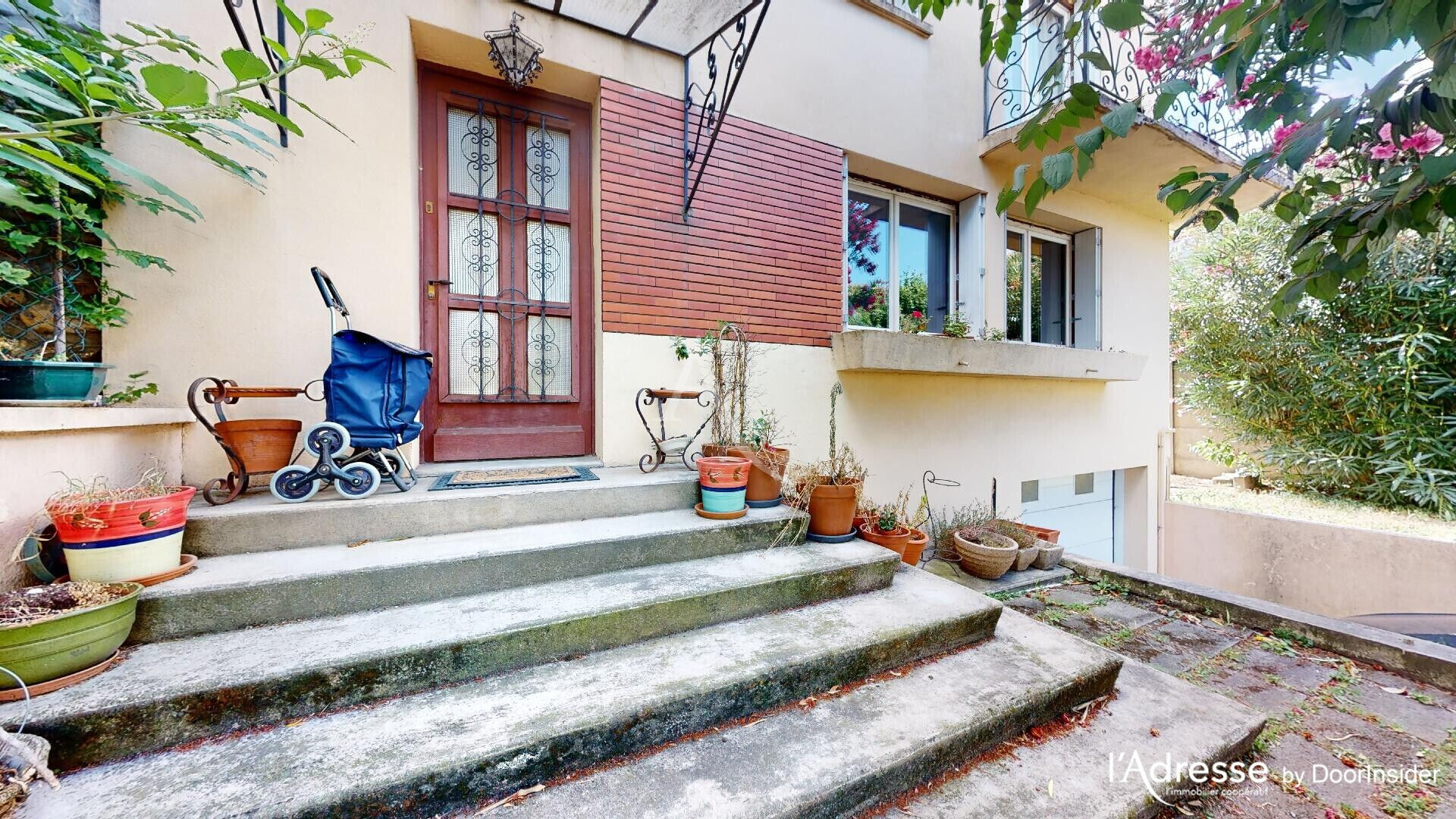 Photo Maison 6 pièce(s) 130 m2 avec cave et parking image 6/6