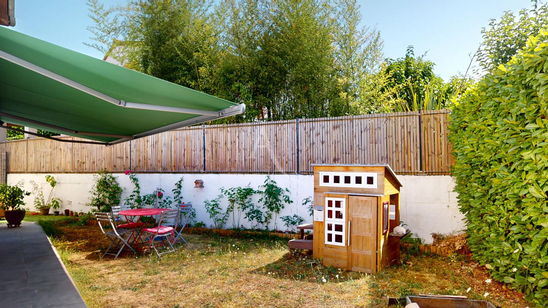 Rare, BALMA,  coeur de ville, Appartement T4, grand garage et bureau sous-sol