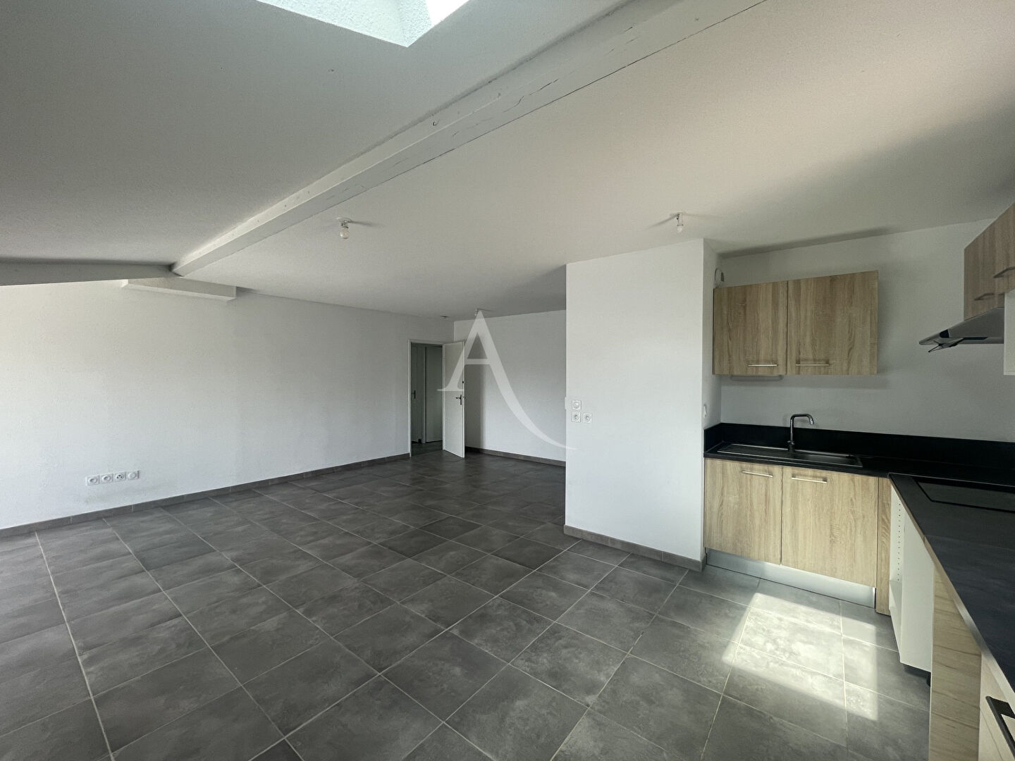 Agence immobilière de L'ADRESSE BH IMMOBILIER - L'Adresse AERO Immobilier