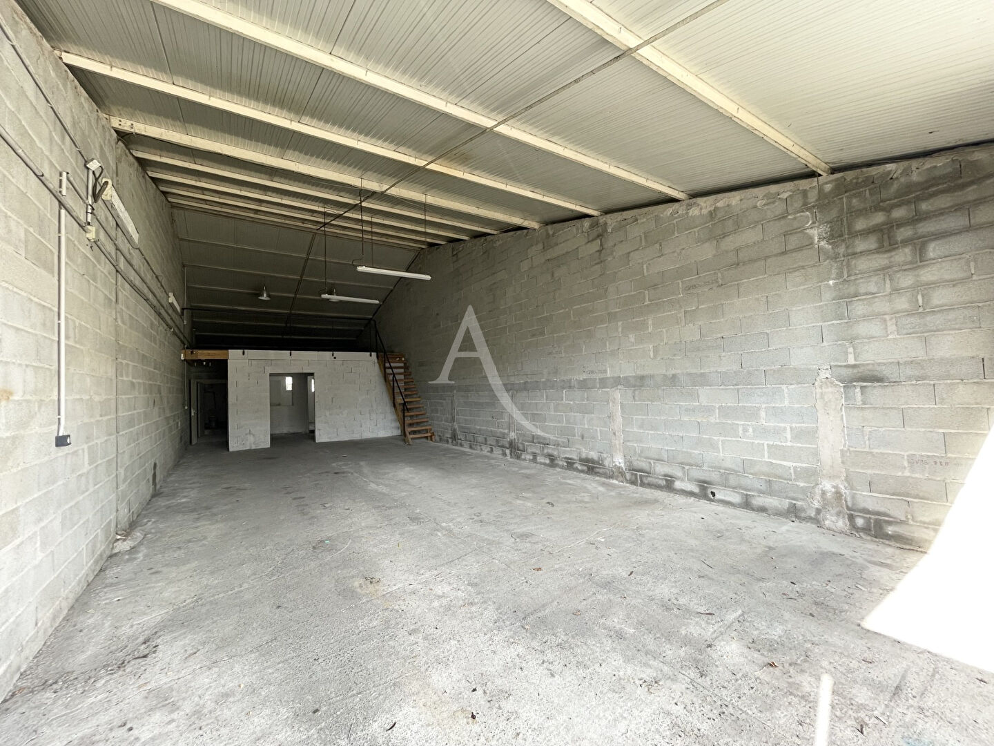 Local commercial Cornebarrieu 136 m2