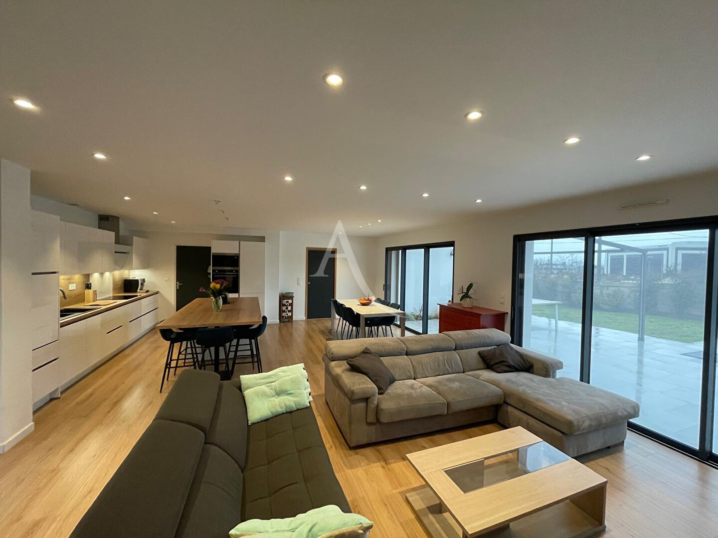 Agence immobilière de L'ADRESSE BH IMMOBILIER - L'Adresse AERO Immobilier