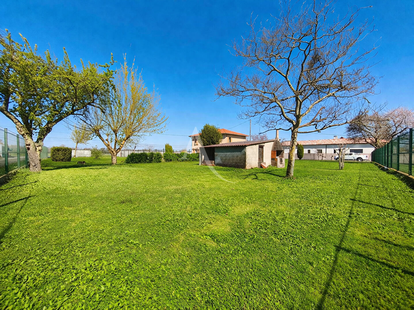 Agence immobilière de L'ADRESSE BH IMMOBILIER - L'Adresse AERO Immobilier