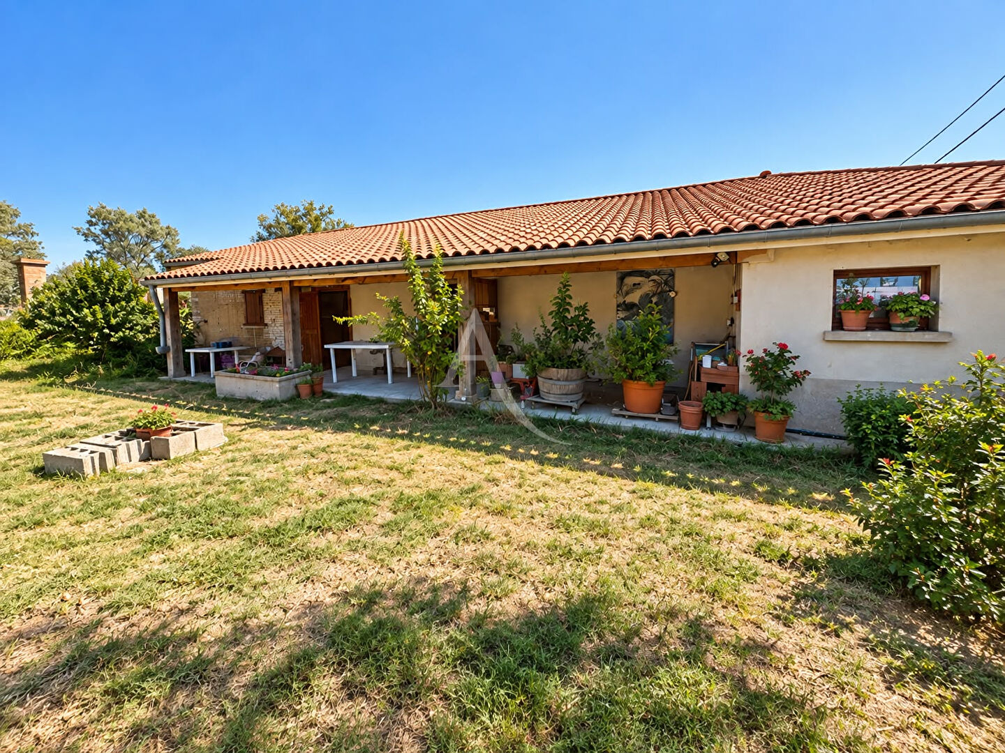 Agence immobilière de L'ADRESSE BH IMMOBILIER - L'Adresse AERO Immobilier