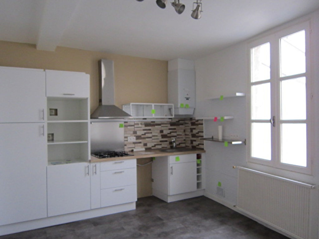Agence immobilière de L'Adresse  LAU DU MARAIS - L'ADRESSE LAU DES NAIADES