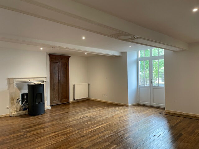 Agence immobilière de L'Adresse  LAU DU MARAIS - L'ADRESSE LAU DES NAIADES