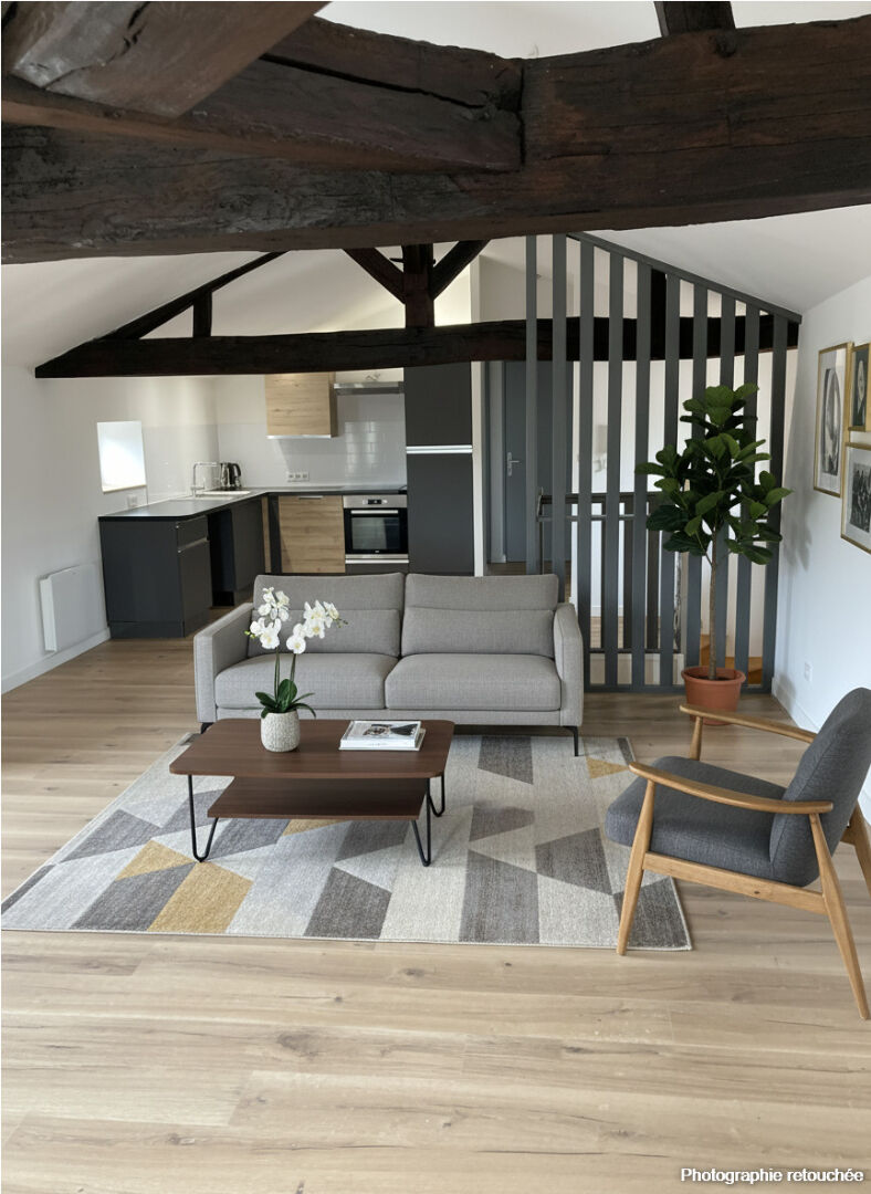 Agence immobilière de 
 L'Adresse  LAU DU MARAIS - L'ADRESSE MARANS 
