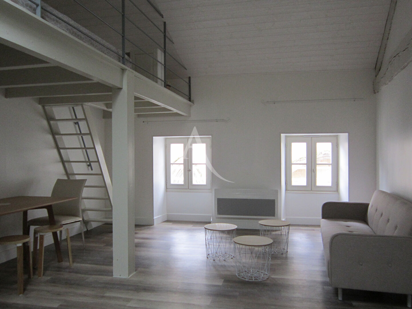 Appartement Fontenay Le Comte 1 pièce(s) 29 m2