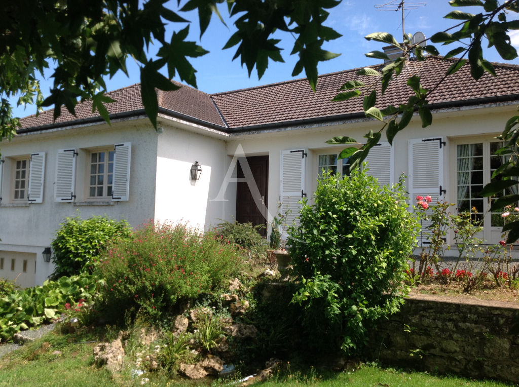 Maison FONTENAY LE COMTE 85200