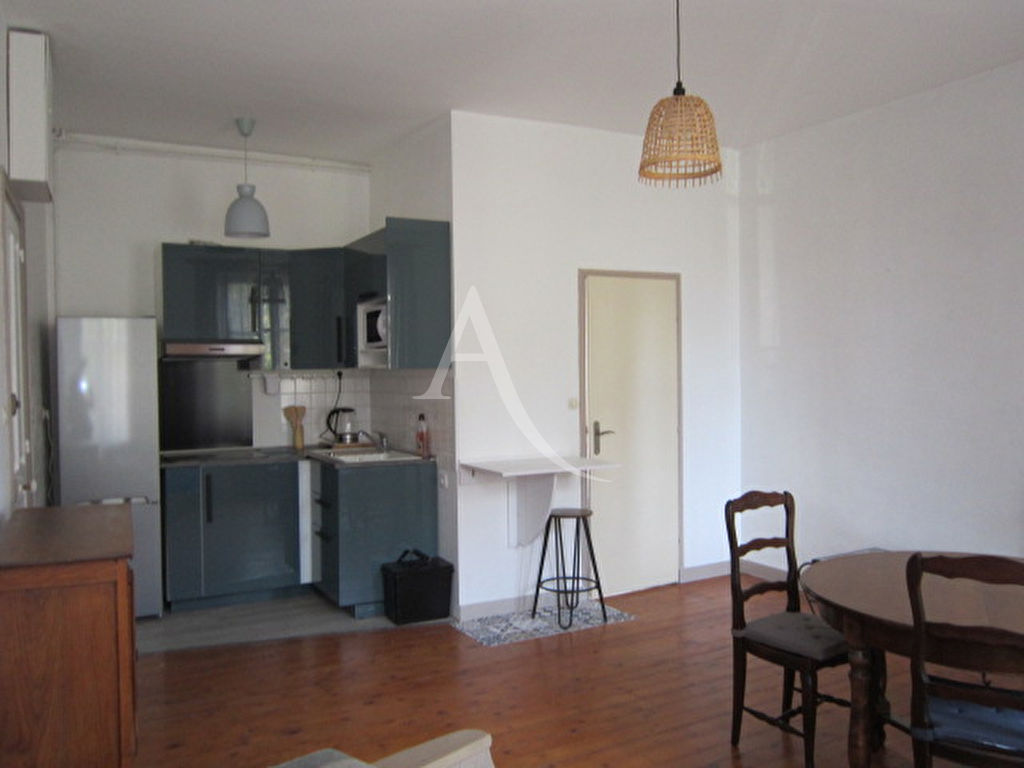 Agence immobilière de L'Adresse  LAU DU MARAIS - L'ADRESSE LAU DES NAIADES