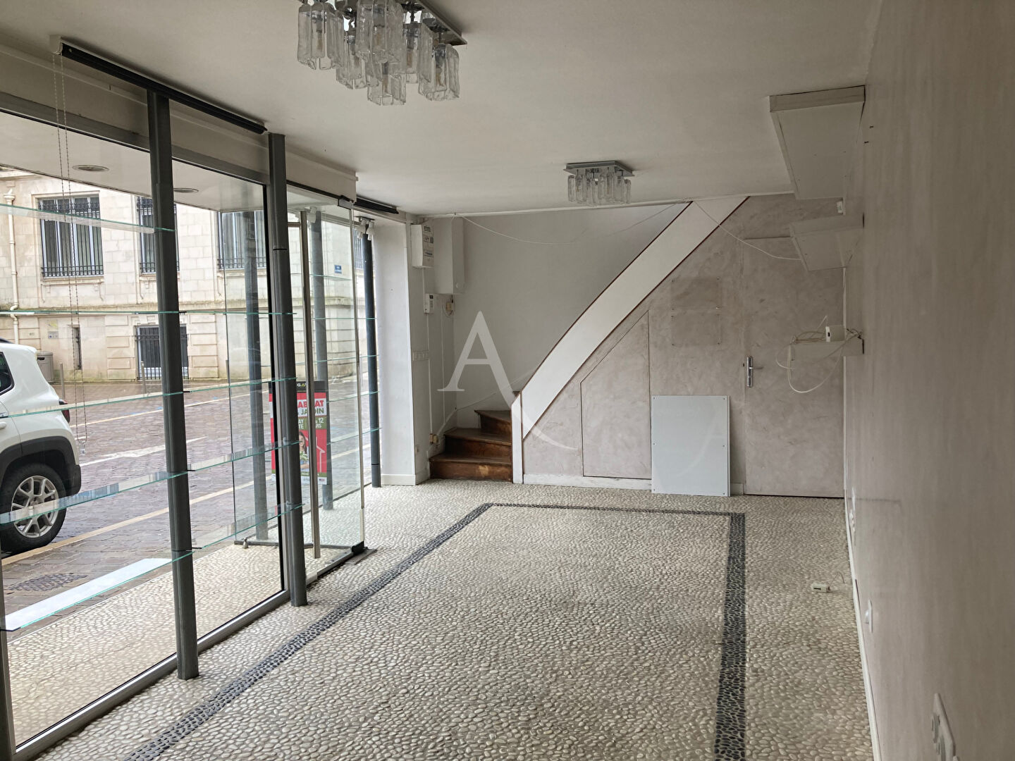 Agence immobilière de L'Adresse  LAU DU MARAIS - L'ADRESSE LAU DES NAIADES