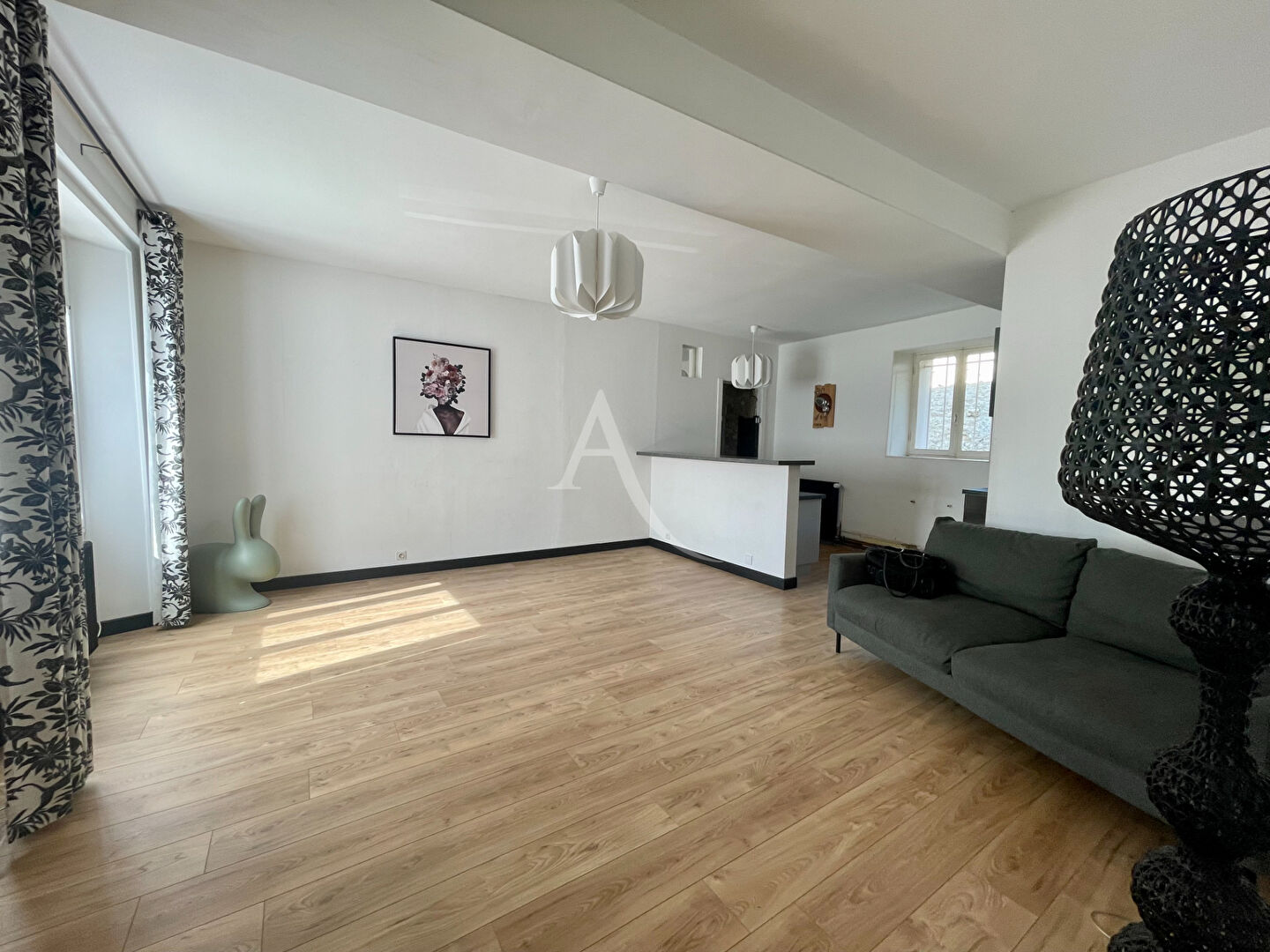 Agence immobilière de L'Adresse  LAU DU MARAIS - L'ADRESSE LAU DES NAIADES