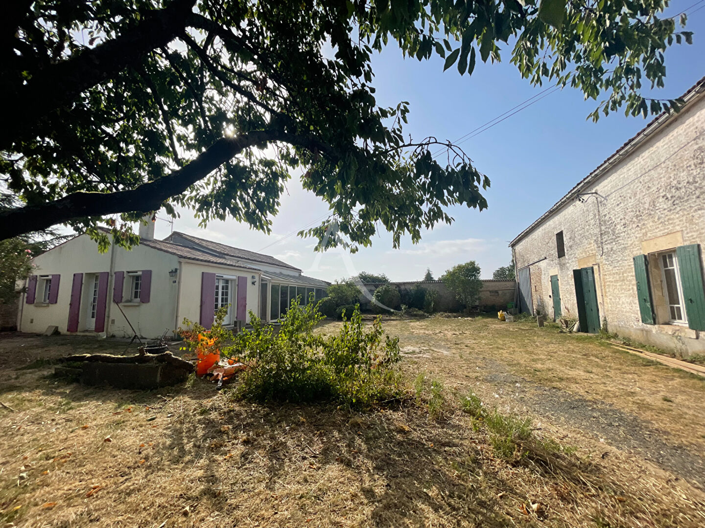 Photo Maison avec dépendance à fort potentiel à Fontenay-le-Comte image 2/6