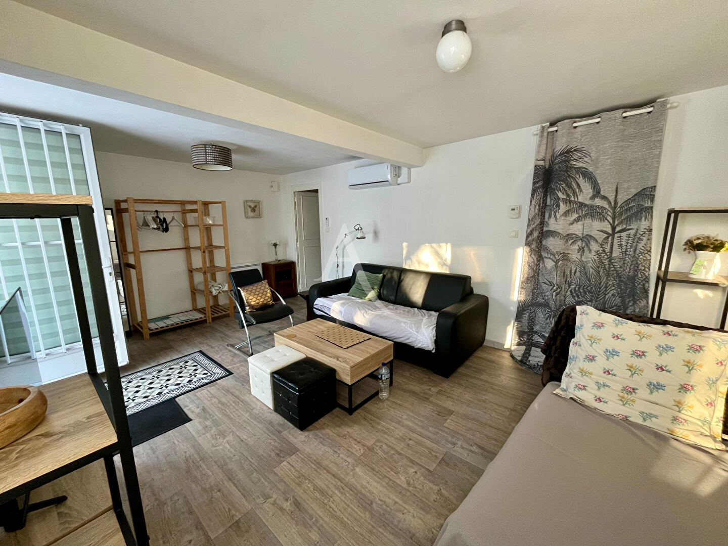 Agence immobilière de 
 L'Adresse  LAU DU MARAIS - L'ADRESSE MARANS 
