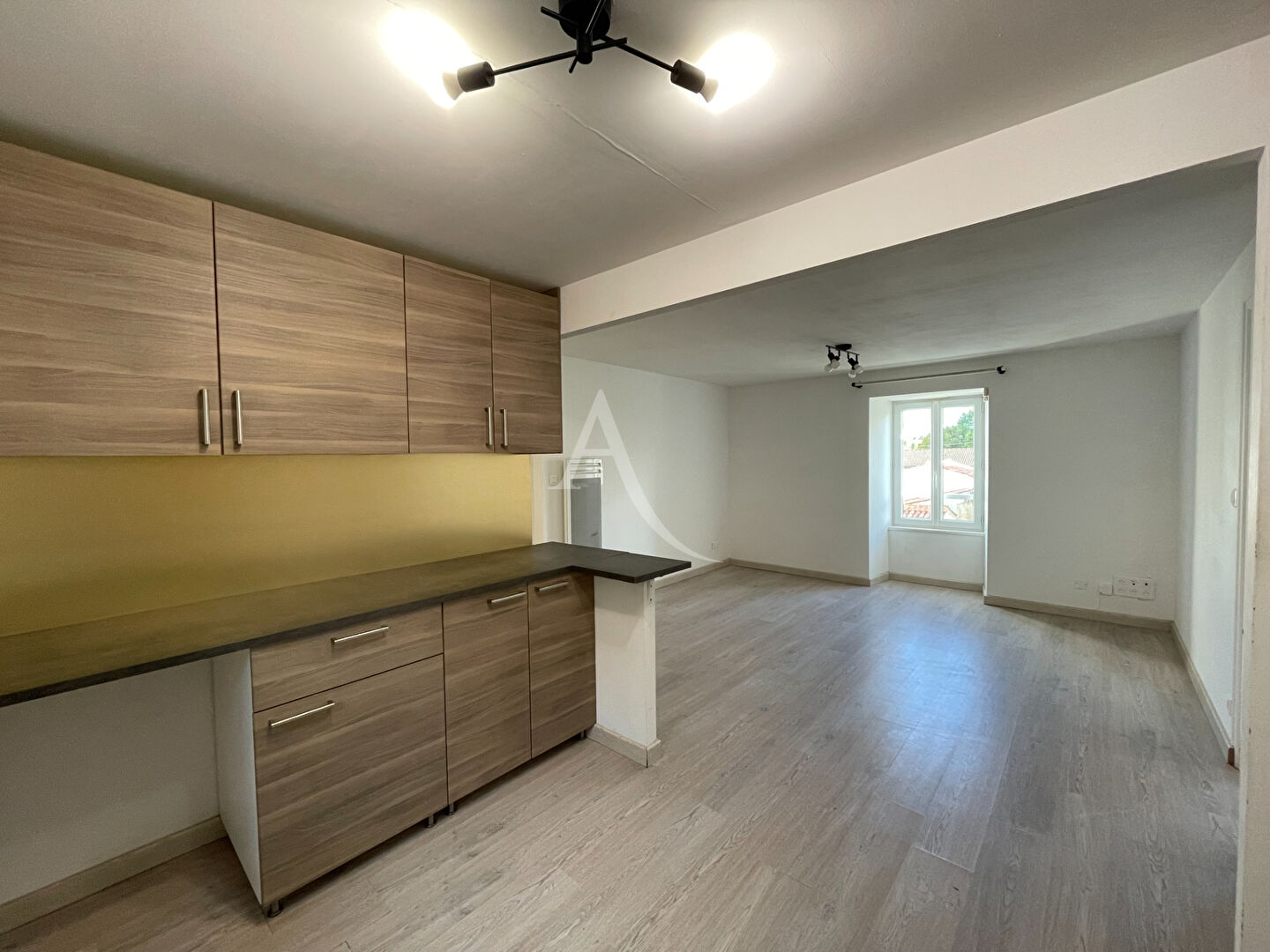 Agence immobilière de L'Adresse  LAU DU MARAIS - L'ADRESSE LAU DES NAIADES