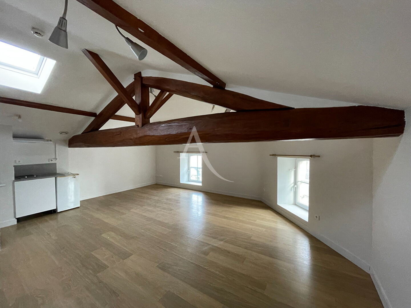 Agence immobilière de L'Adresse  LAU DU MARAIS - L'ADRESSE LAU DES NAIADES