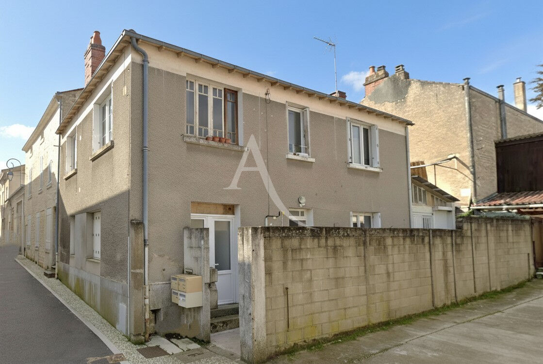 Agence immobilière de L'Adresse  LAU DU MARAIS - L'ADRESSE LAU DES NAIADES