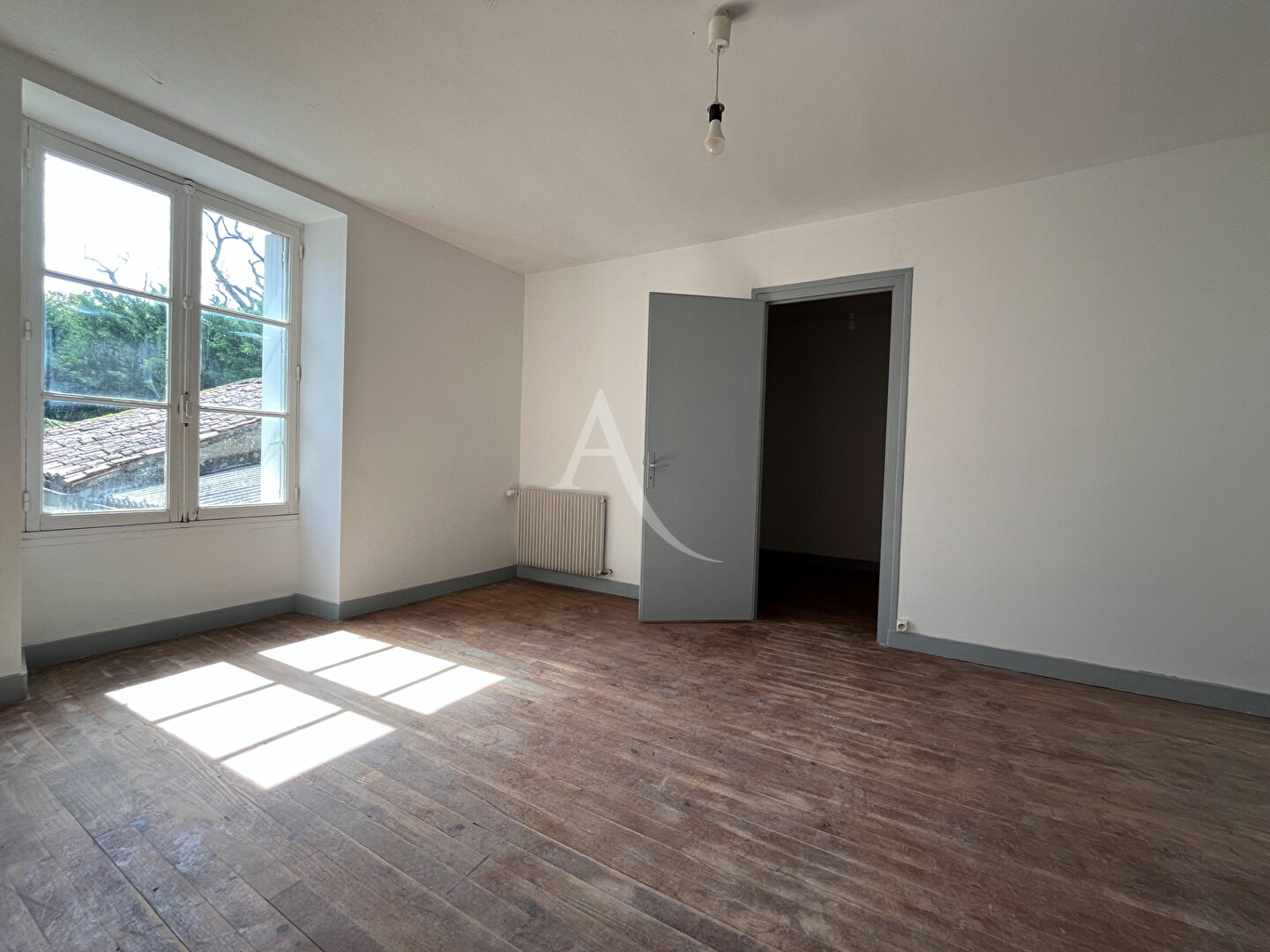 Agence immobilière de L'Adresse  LAU DU MARAIS - L'ADRESSE LAU DES NAIADES