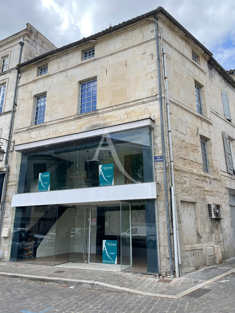 Agence immobilière de L'Adresse  LAU DU MARAIS - L'ADRESSE LAU DES NAIADES