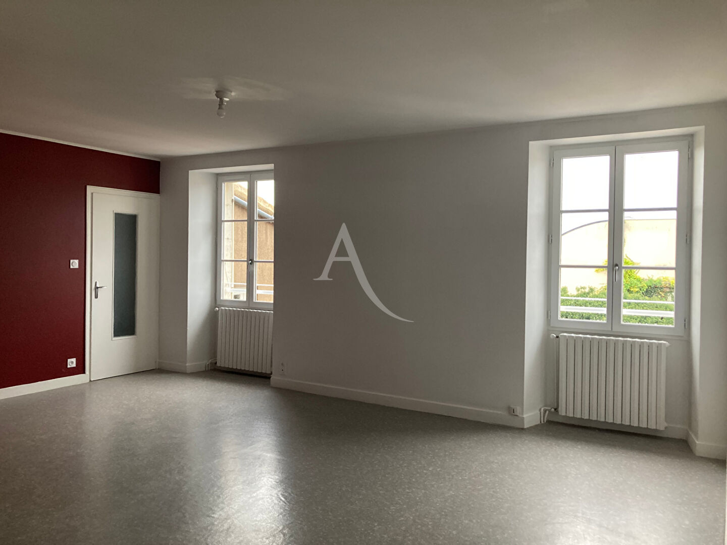 Agence immobilière de L'Adresse  LAU DU MARAIS - L'ADRESSE LAU DES NAIADES