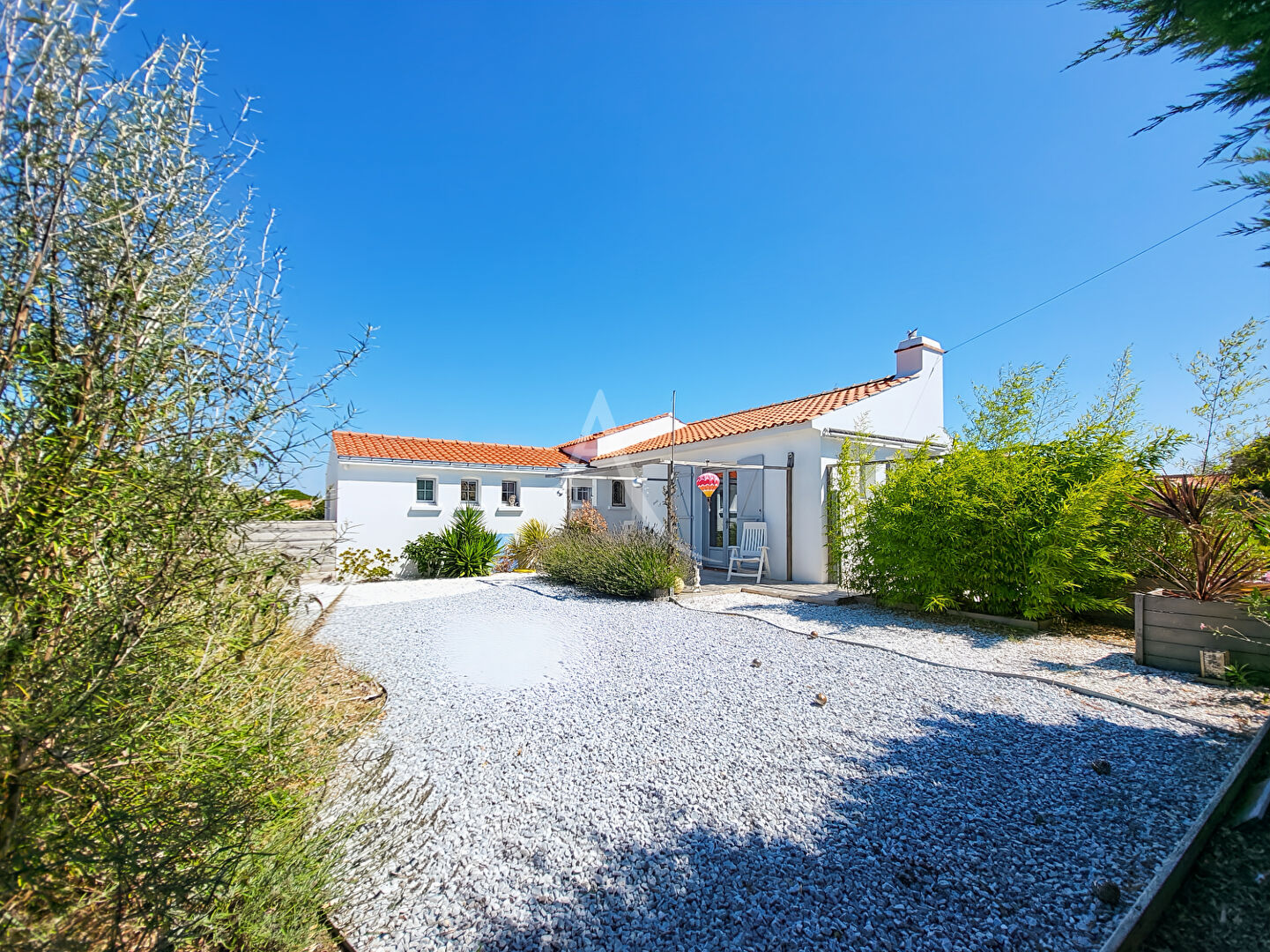 Agence immobilière de 
 L'Adresse Agence de l'Esplanade - L'ADRESSE NOTRE DAME DE MONTS 
