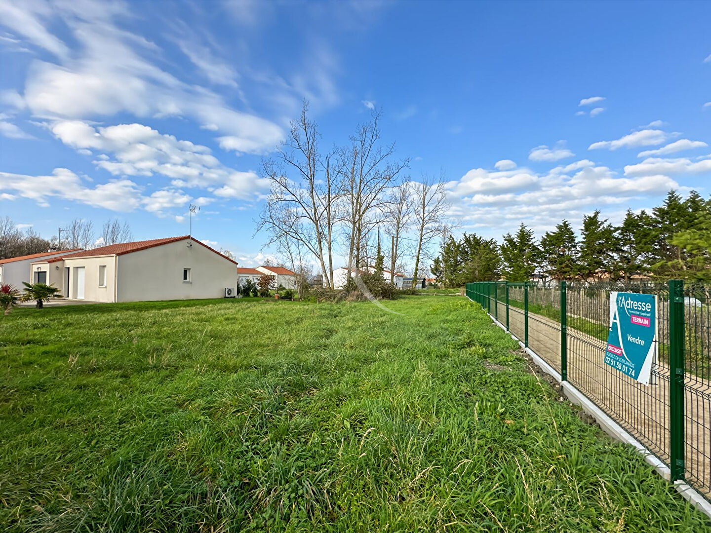 Photo Terrain viabilisé - Le Perrier 769 m2 image 1/5