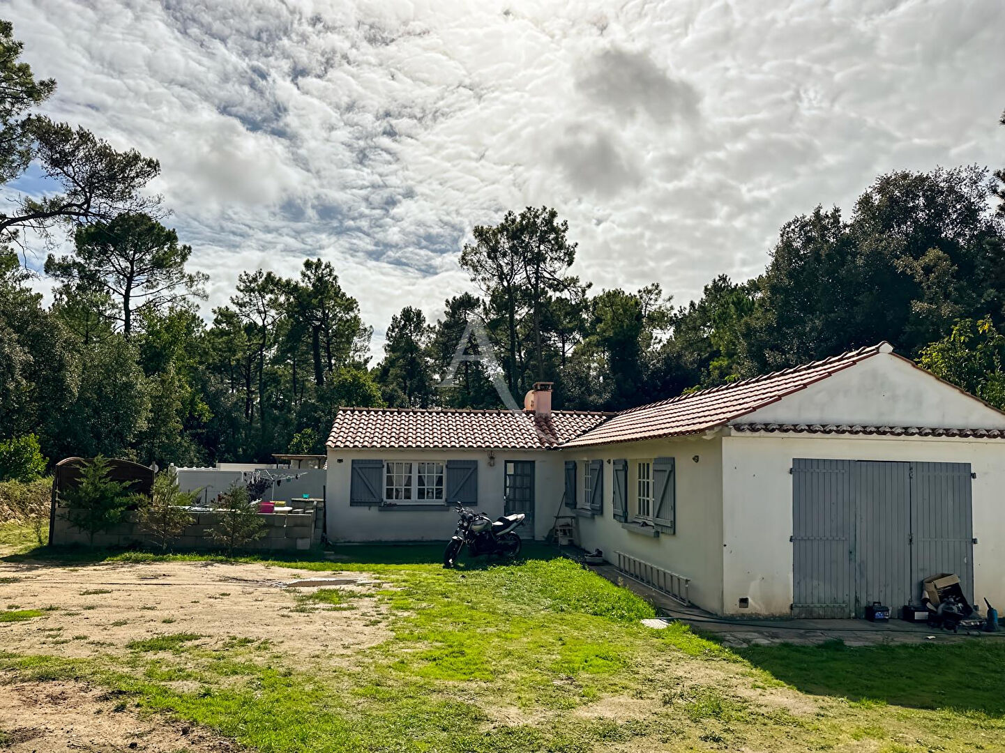 Maison sur 794m² de terrain au coeur de la forêt domaniale !