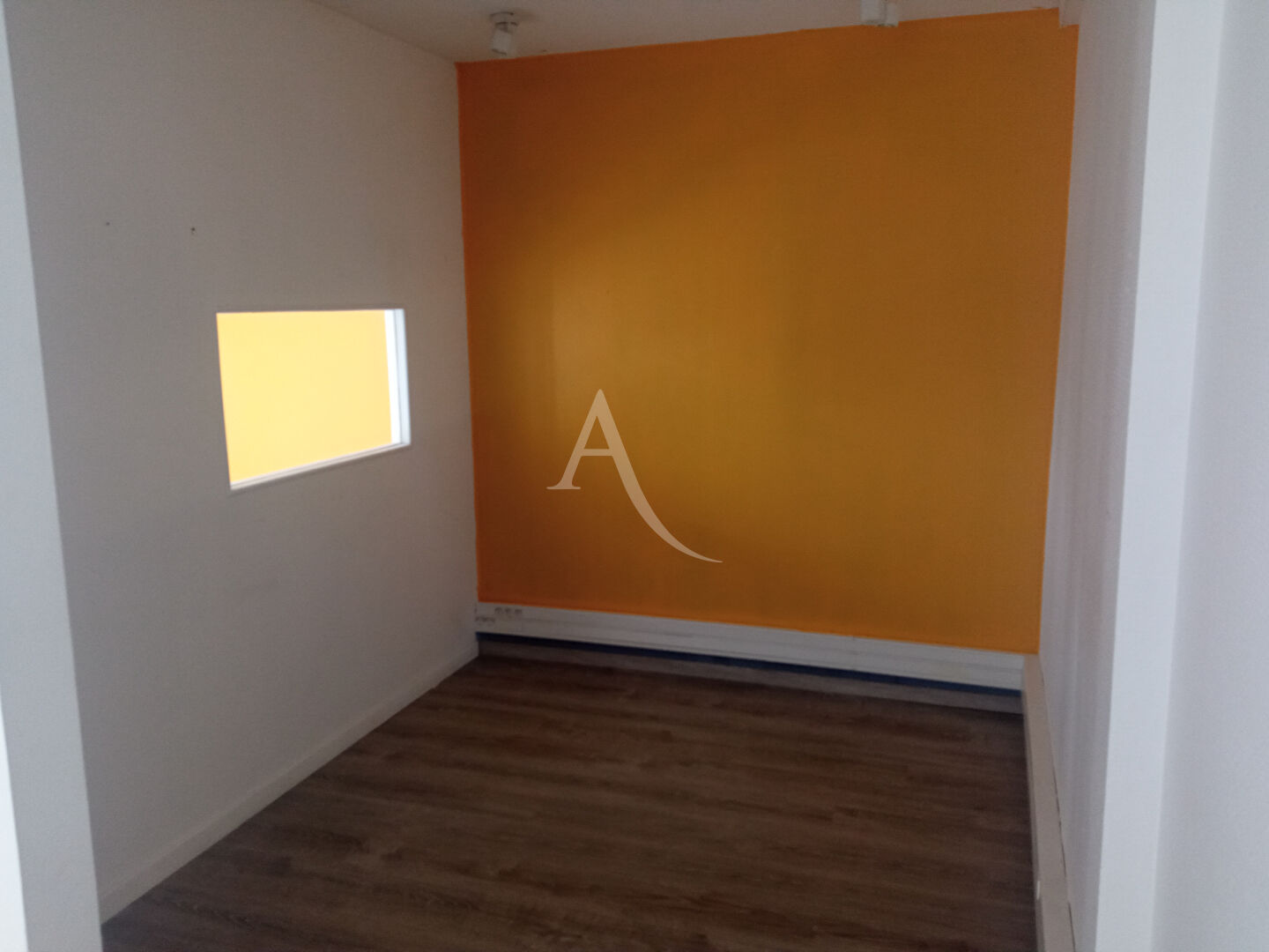 Photo CHALLANS CENTRE VILLE Local commercial 80 m² image 5/6