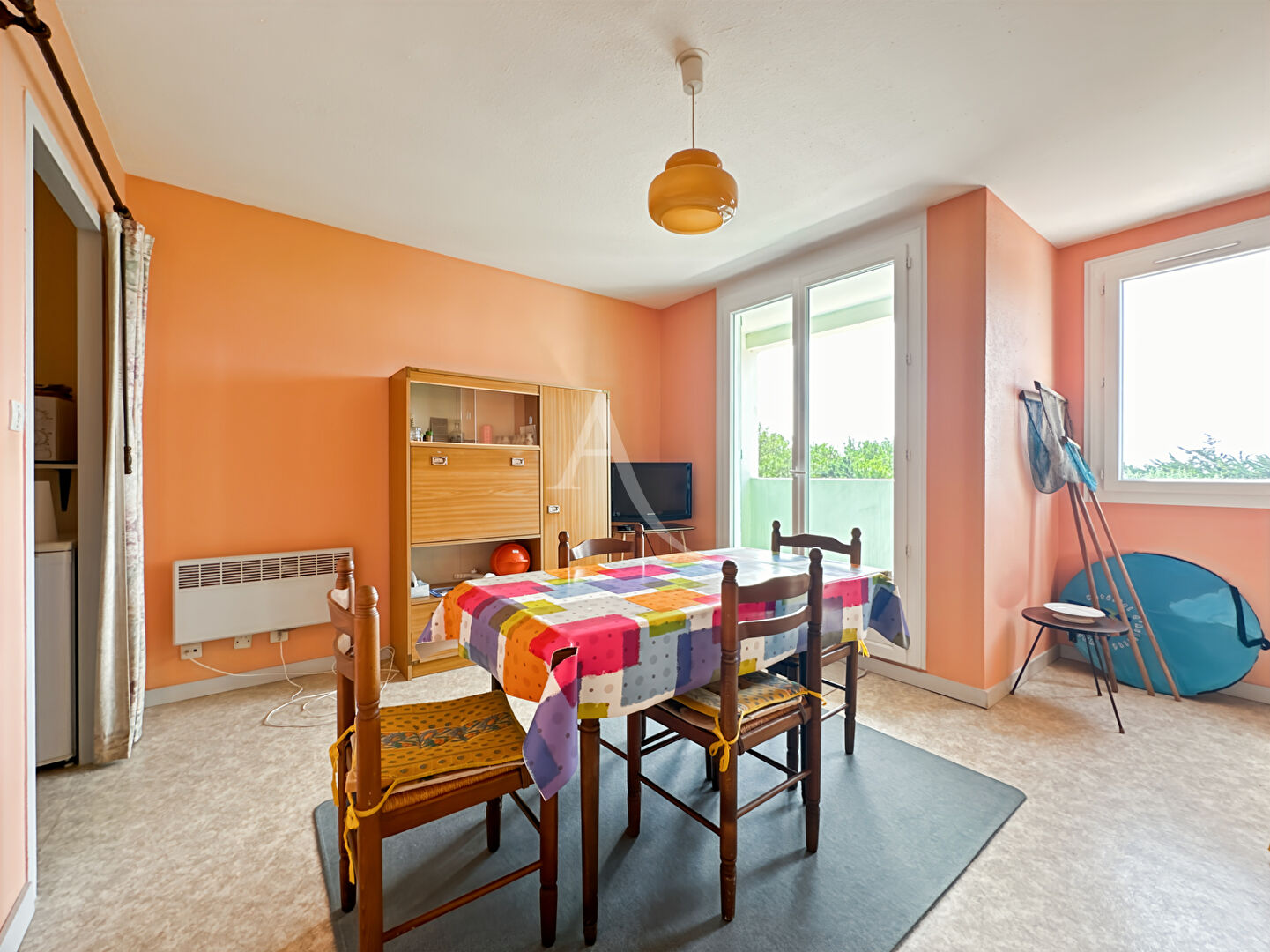 Photo Appartement  2 pièce(s) face pinède image 2/6