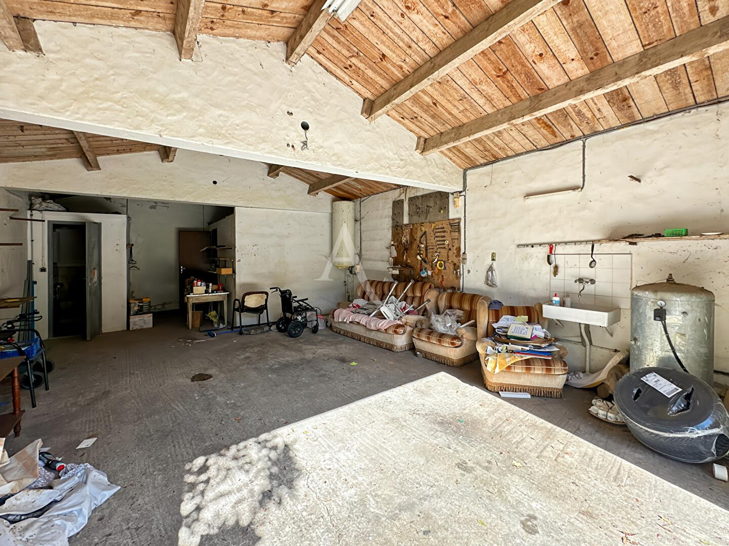 Photo Ensemble immobilier - 1 maison + 1 longère à rénover + dépendances image 6/6