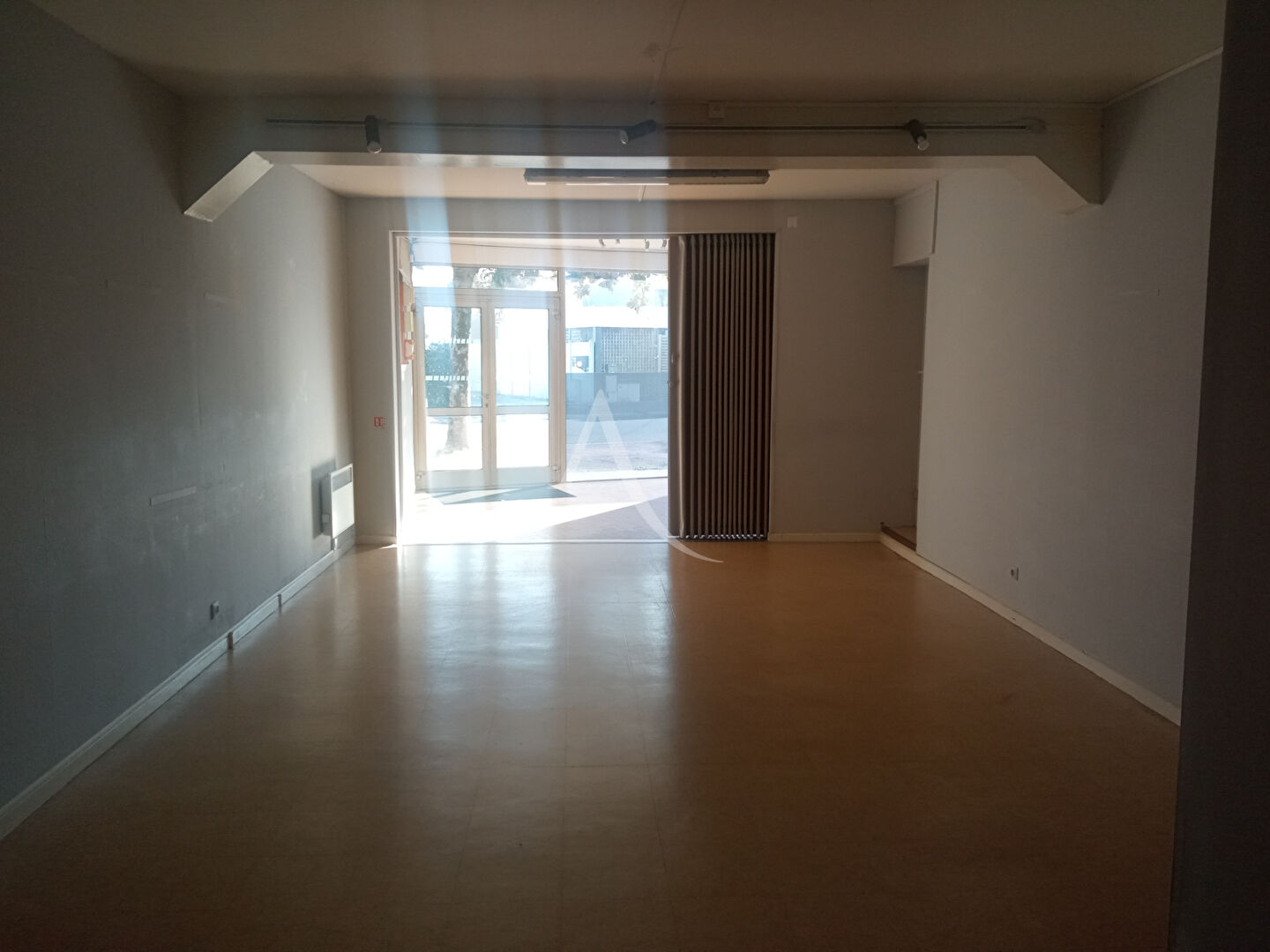 Photo CHALLANS, Route des Sables local commercial 52.75 m² image 4/4