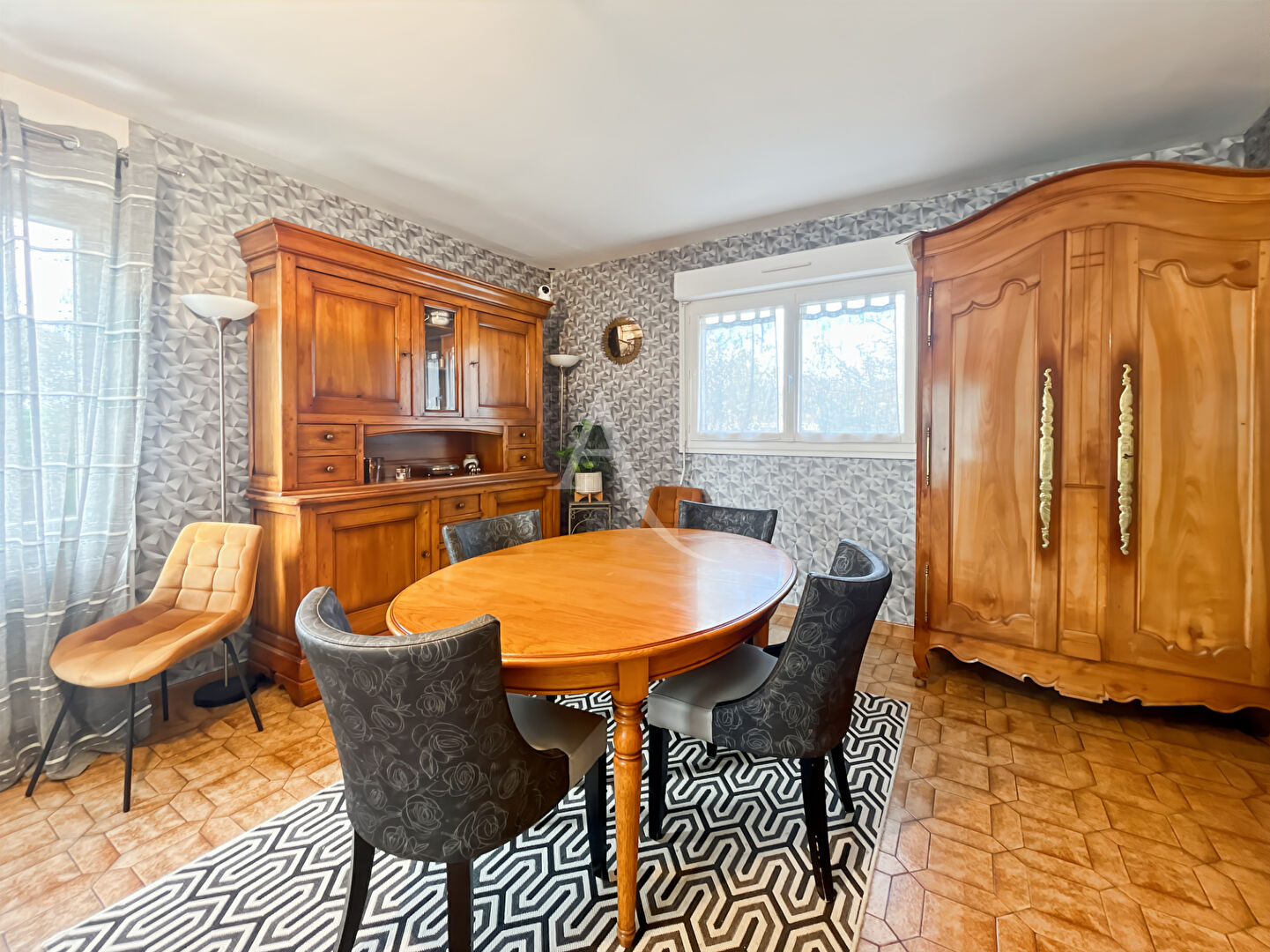 Photo Maison 5 pièce(s) de 133m² sur un terrain de 1 601m² image 3/6