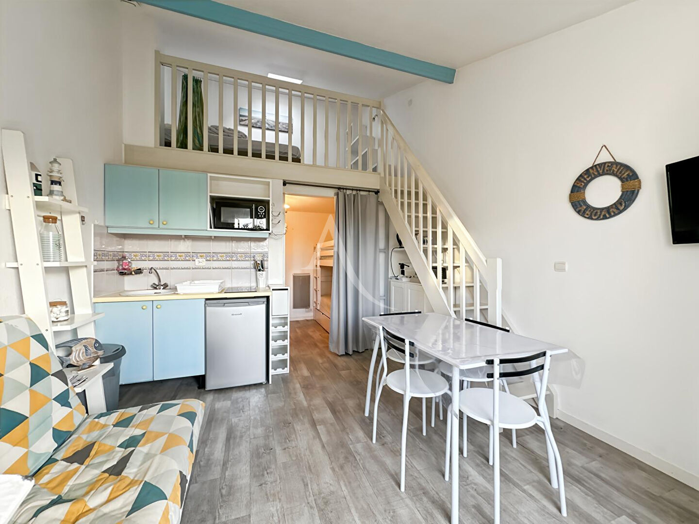 Photo Maison Studio alcôve + mezzanine dans résidence avec piscine image 6/6