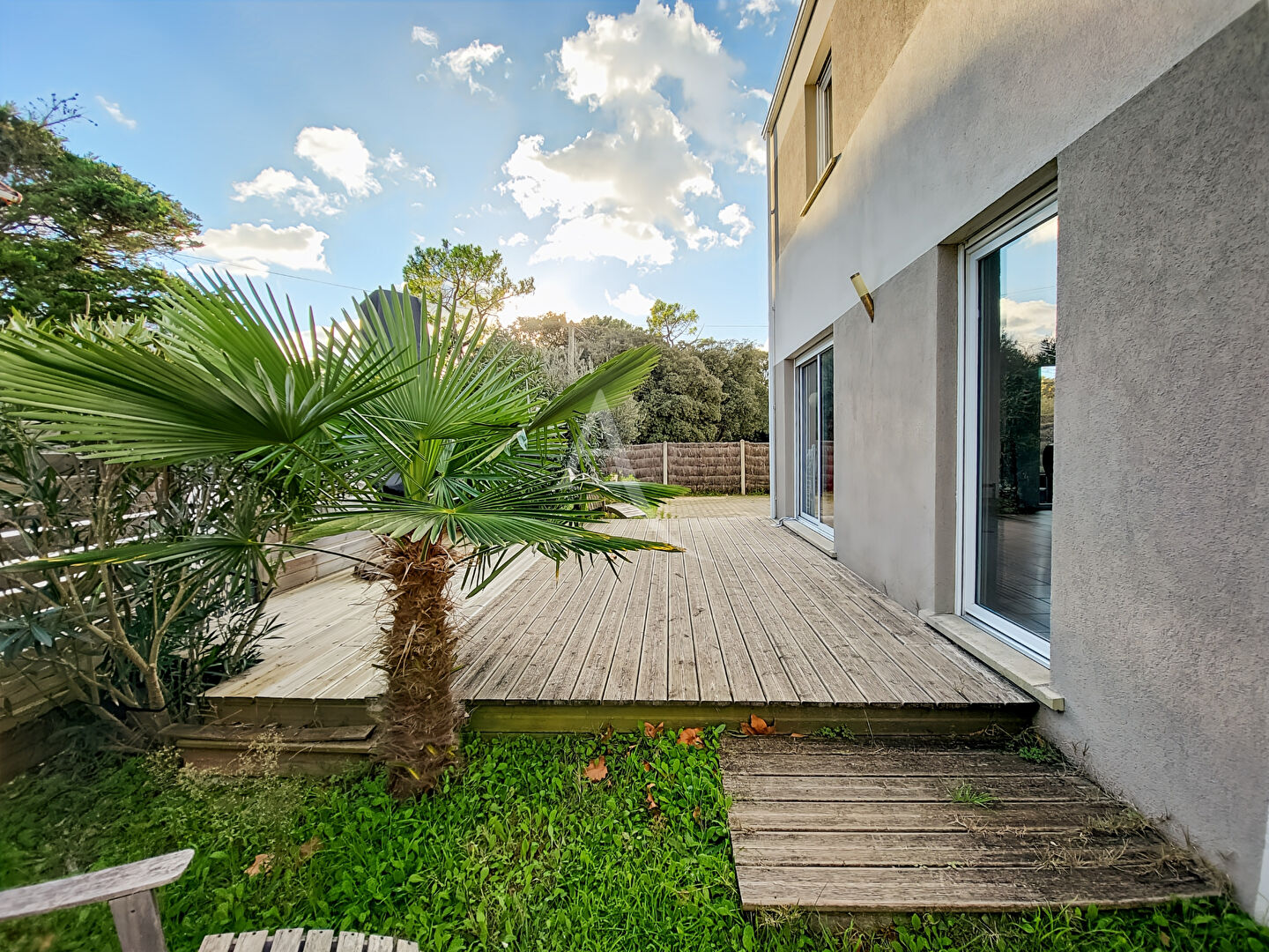 Agence immobilière de 
 L'Adresse Agence de l'Esplanade - L'ADRESSE NOTRE DAME DE MONTS 
