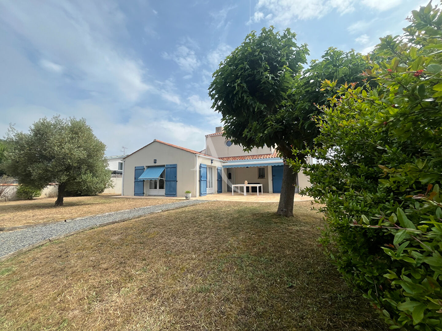 Agence immobilière de 
 L'Adresse Agence de l'Esplanade - L'ADRESSE NOTRE DAME DE MONTS 
