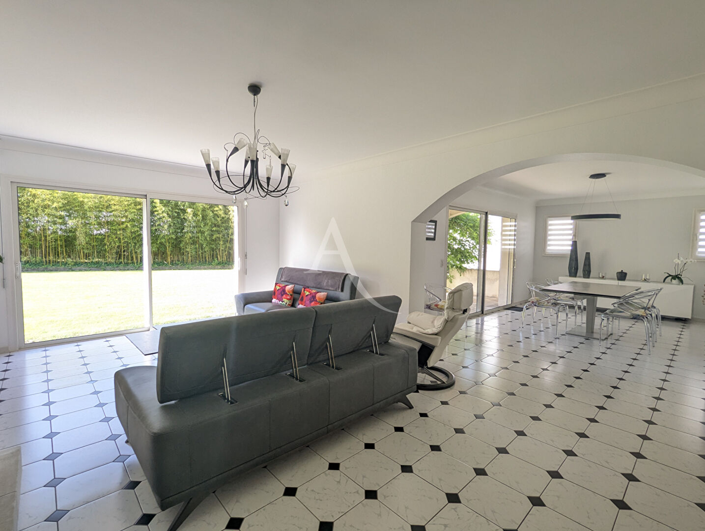 Agence immobilière de L'Adresse Agence de l'Esplanade - AGENCE DE CHALLANS