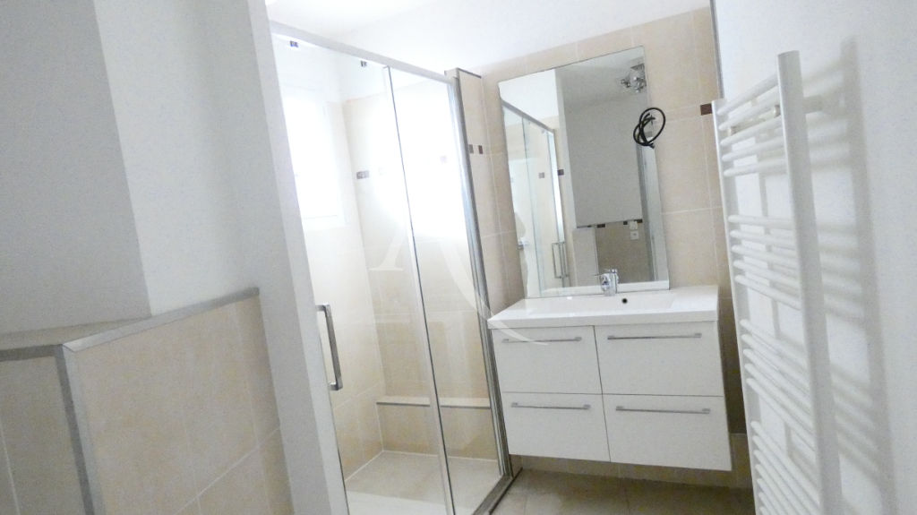 Photo Appartement La Crau 1 pièce(s) 25.43 m2 image 4/5