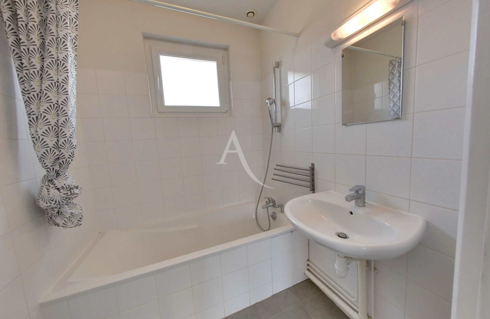 Photo BEL APPARTEMENT 3 PIÈCES image 5/6