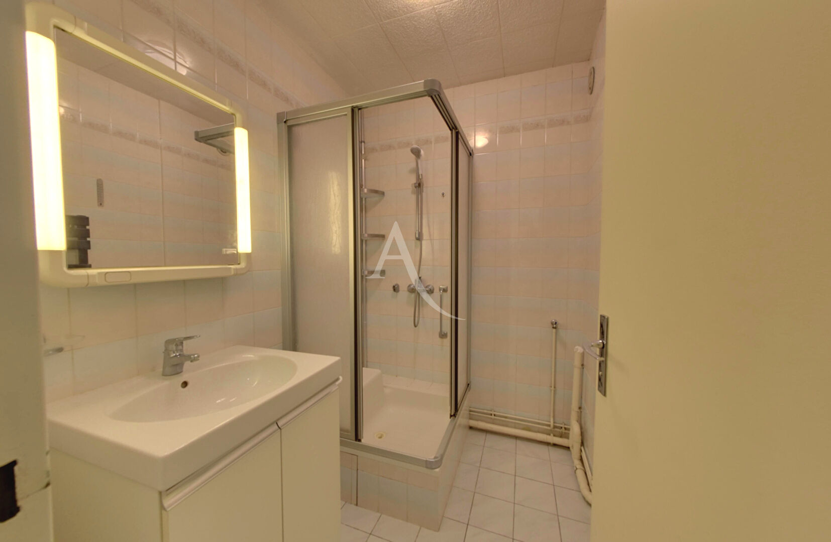 Photo Appartement 2 pièces rénové image 6/6