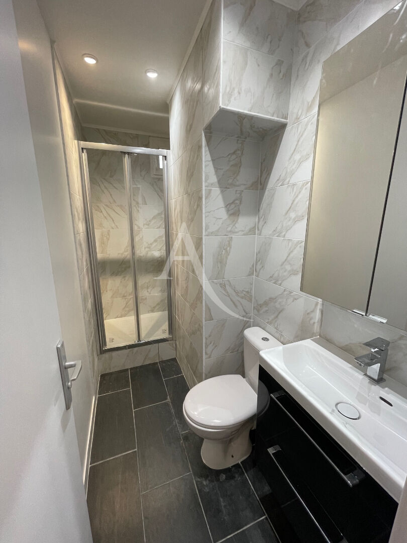 Photo Appartement Issy Les Moulineaux 1 pièce(s) 24 m2 image 4/6