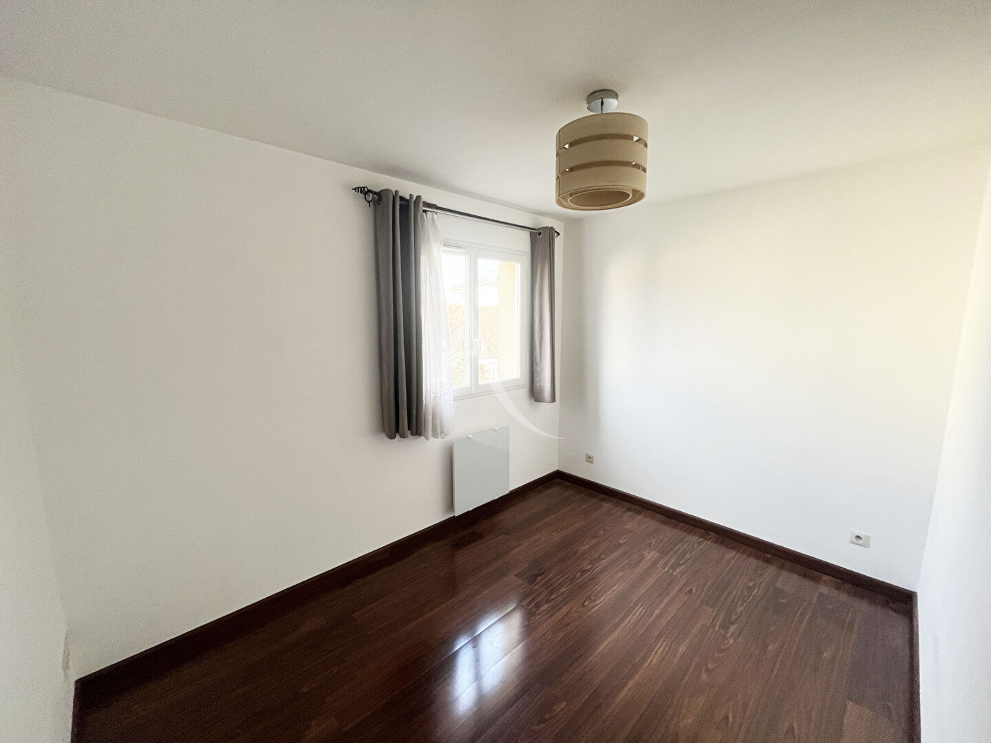 Photo Dourdan - Commerces à pieds ! image 6/6