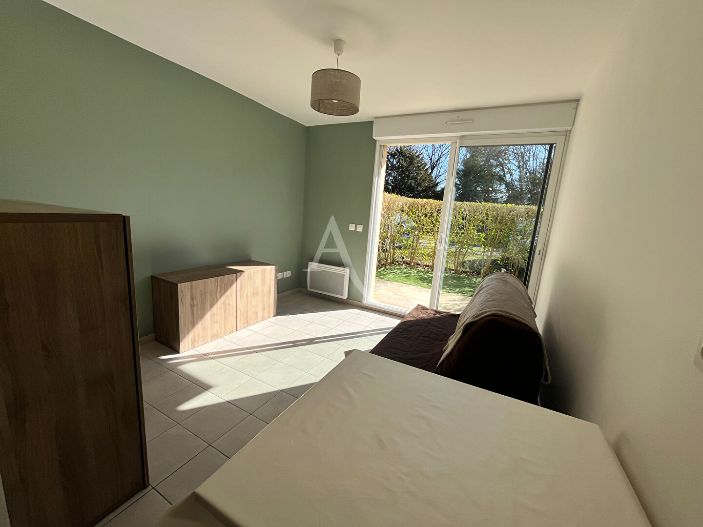 Photo Dourdan - Studio meublé refait à neuf ! image 3/6