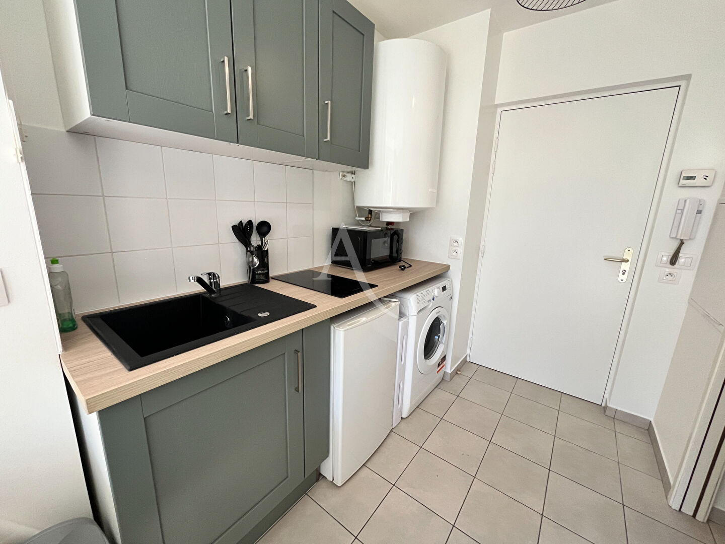 Photo Dourdan - Studio meublé refait à neuf ! image 6/6