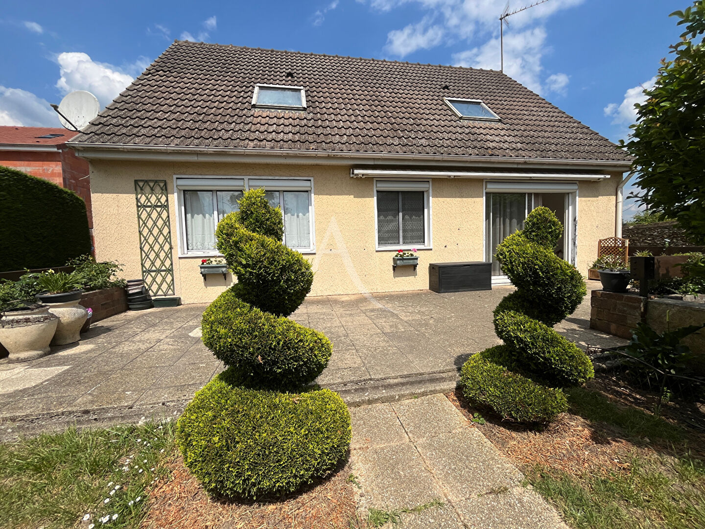 DOURDAN - Pavillon individuel sur sous-sol total !