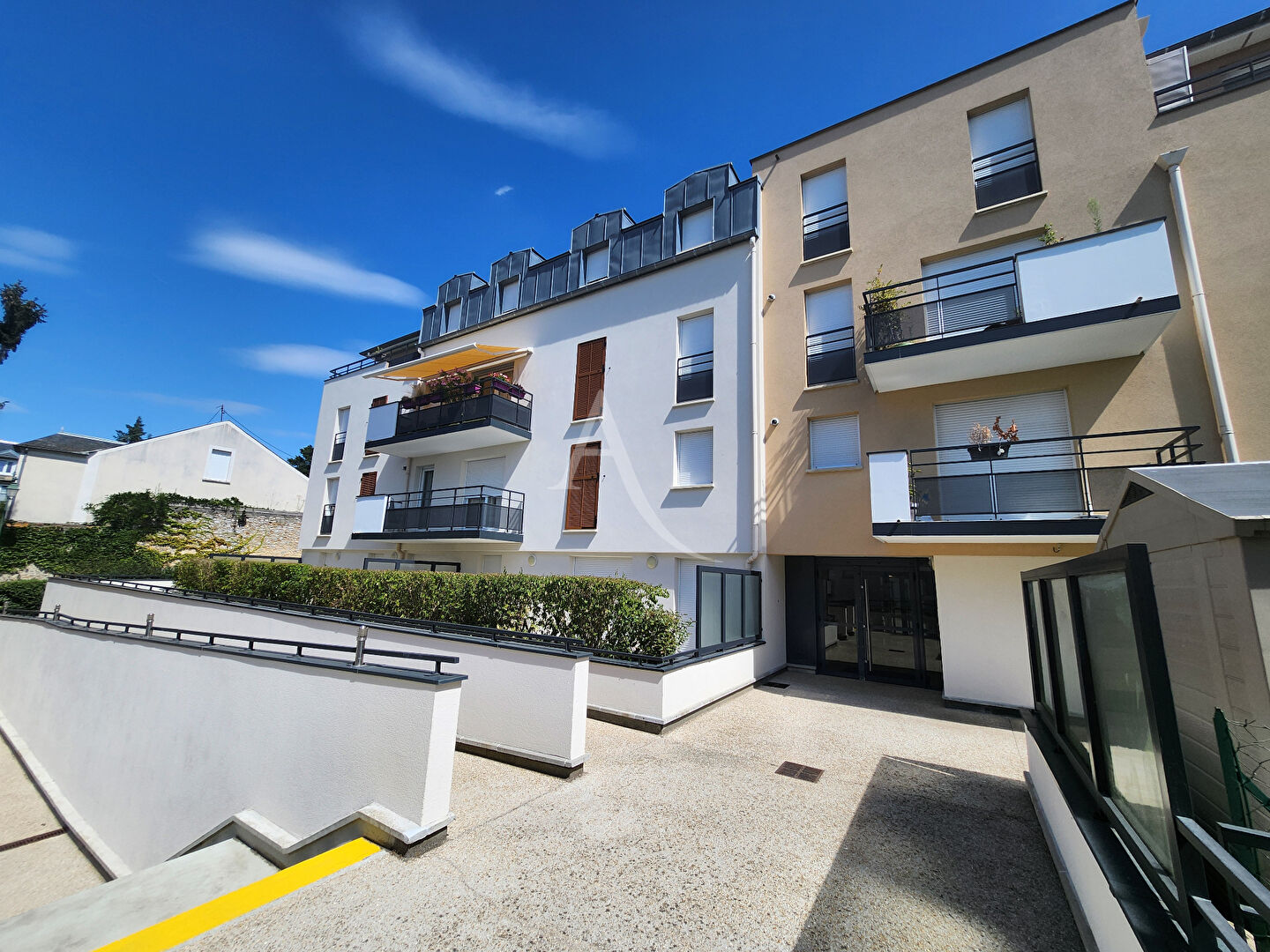 Photo Appartement Dourdan (91410) 2 pièces de 44 m2 - De plain-pied ! image 1/6