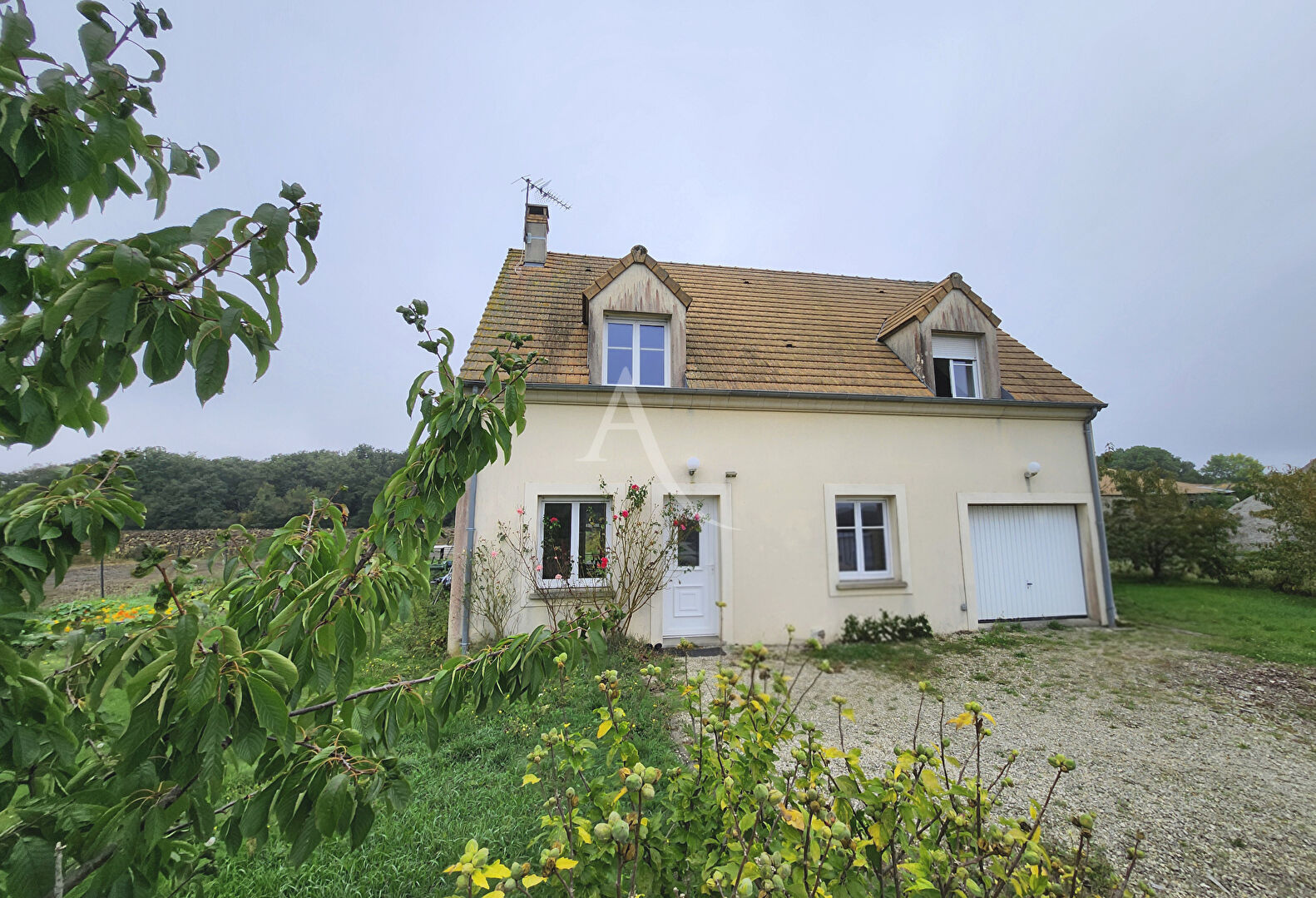 Photo Maison Dourdan 5 pièce(s) 100 m2 image 2/6