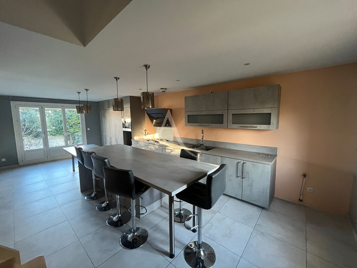 Photo Maison 7 pièce(s) 144 m2 image 4/6