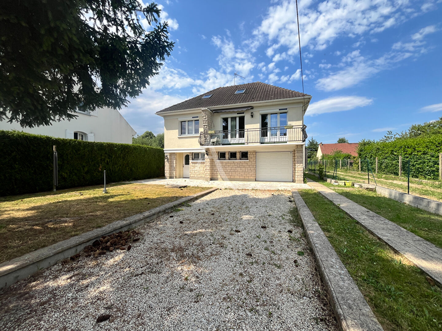 Agence immobilière de L'Adresse Agence du Donjon Dourdan - Agence du Donjon Dourdan