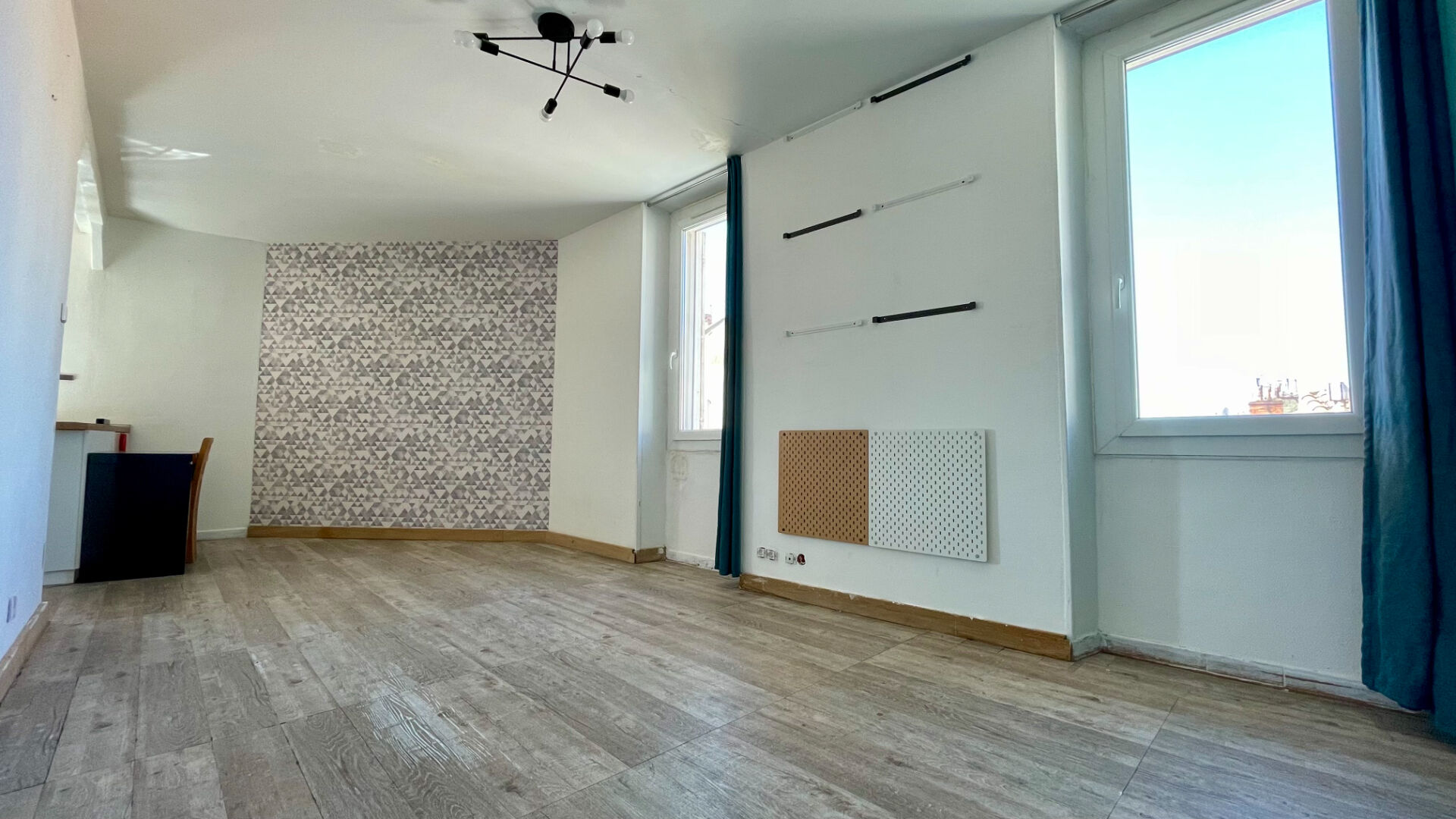 Photo Toulon - Saint Roch - Appartement 2 pièces 36 m2 image 2/6